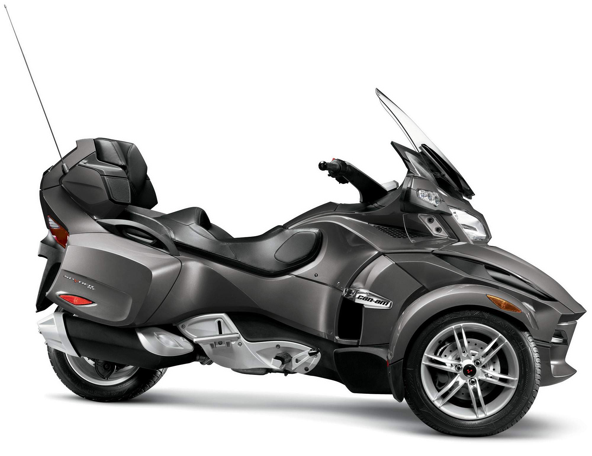 Спайдер отзывы. BRP can-am Spyder RT. Трицикл BRP can-am Spyder. Мотоцикл BRP can-am Roadster Spyder. Can am Spyder RT.