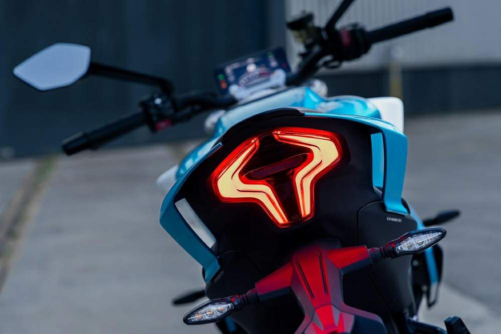 CF Moto CFMoto 450NK technical specifications
