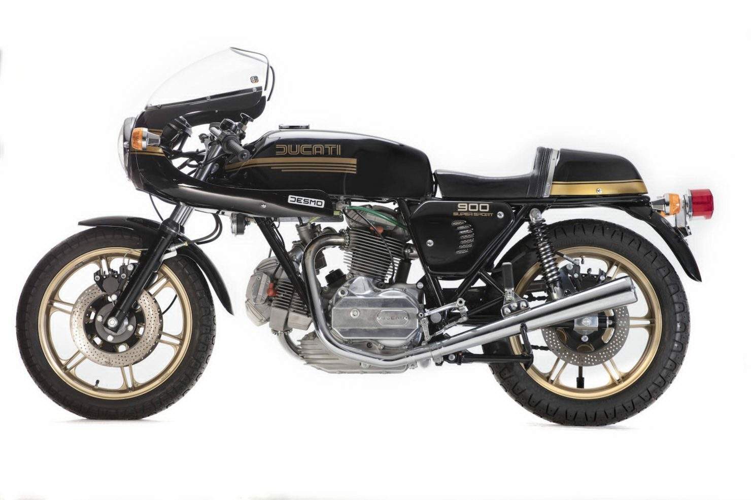 Ducati 900 SS technical specifications