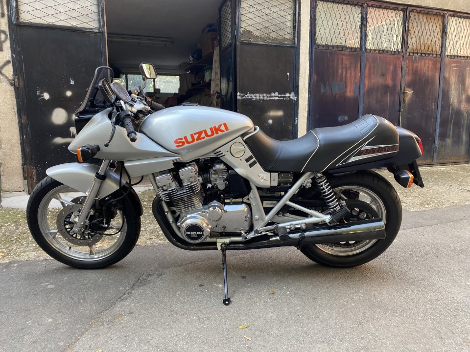 1981 Suzuki GSX 1000SV Katana